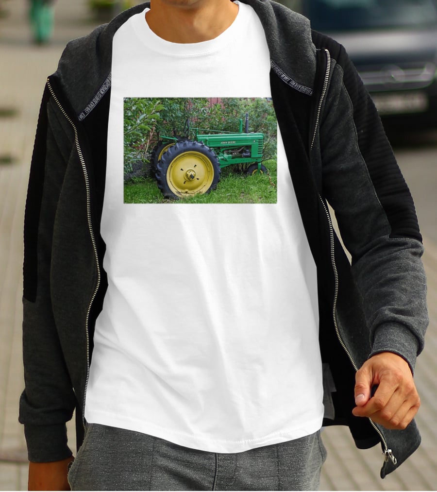 John Deere Model B Tractor Vintage Farming Machinery T-Shirt