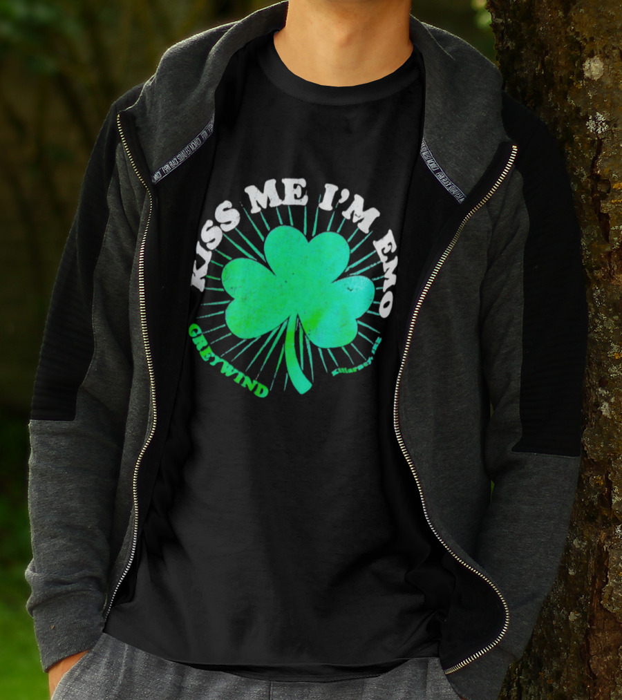 Kiss Me I'm Emo Greywind Shamrock Killarney Ireland T-Shirt