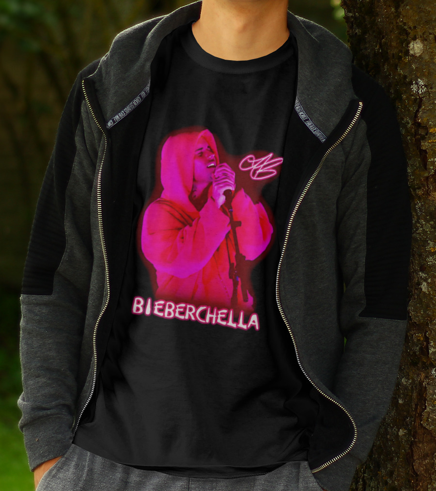 Bieberchella Mic Performance With JB Signature T-Shirt