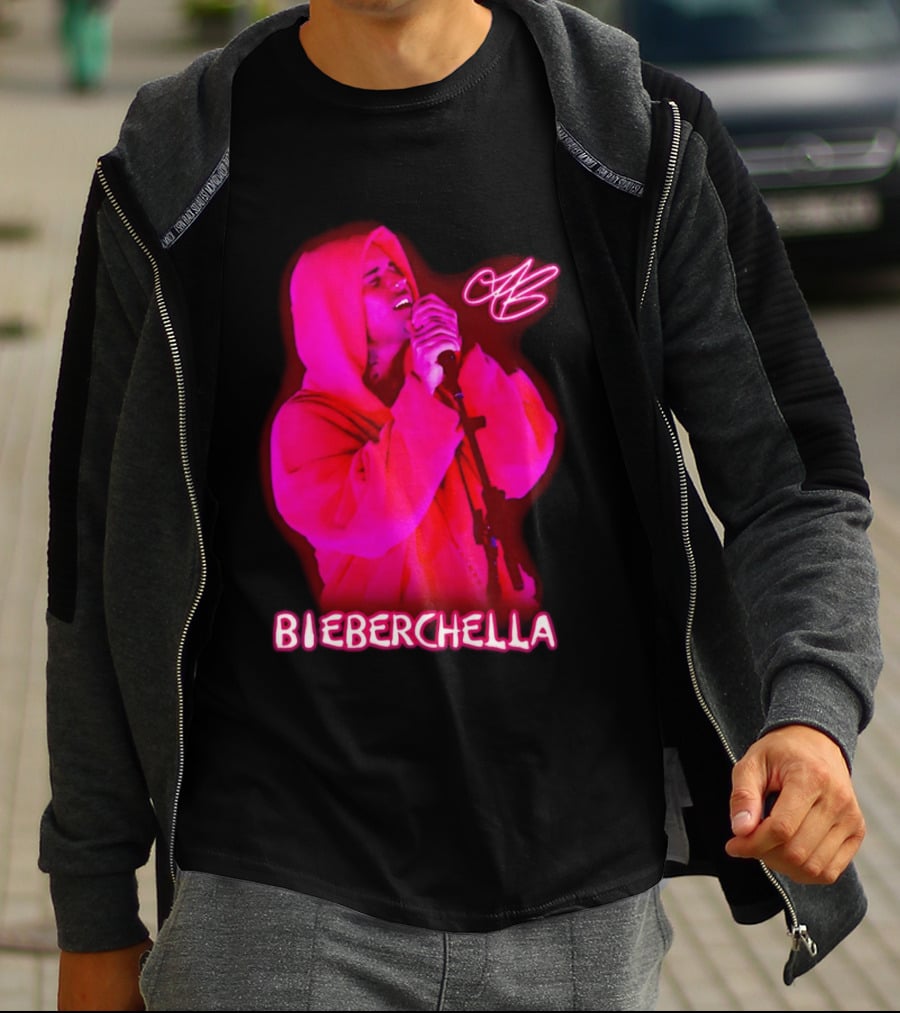 Bieberchella Mic Performance With JB Signature T-Shirt