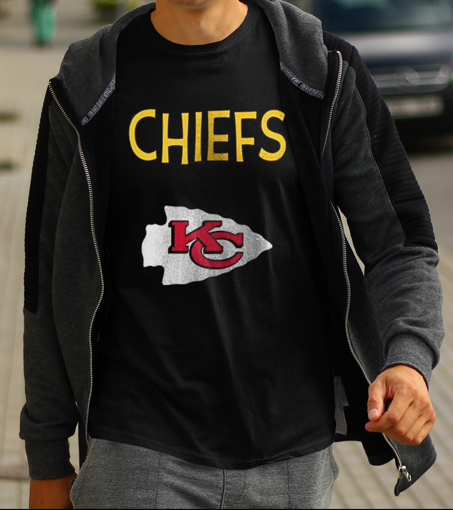 Kansas City Chiefs Peanuts Snoopy Woodstock Go Chiefs Football T-Shirt