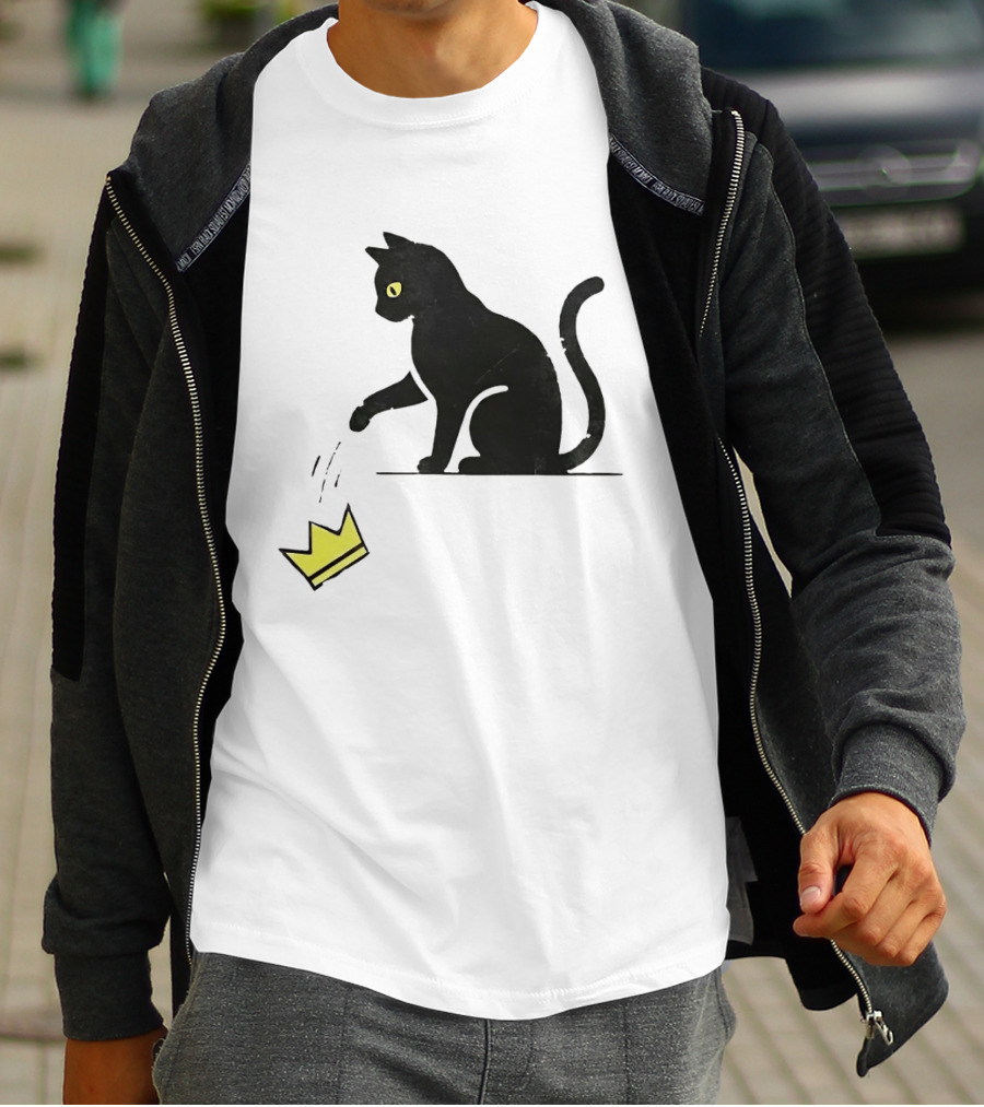Cat Knocking Crown Anti King Humor Black Cat Yellow Eyes T-Shirt