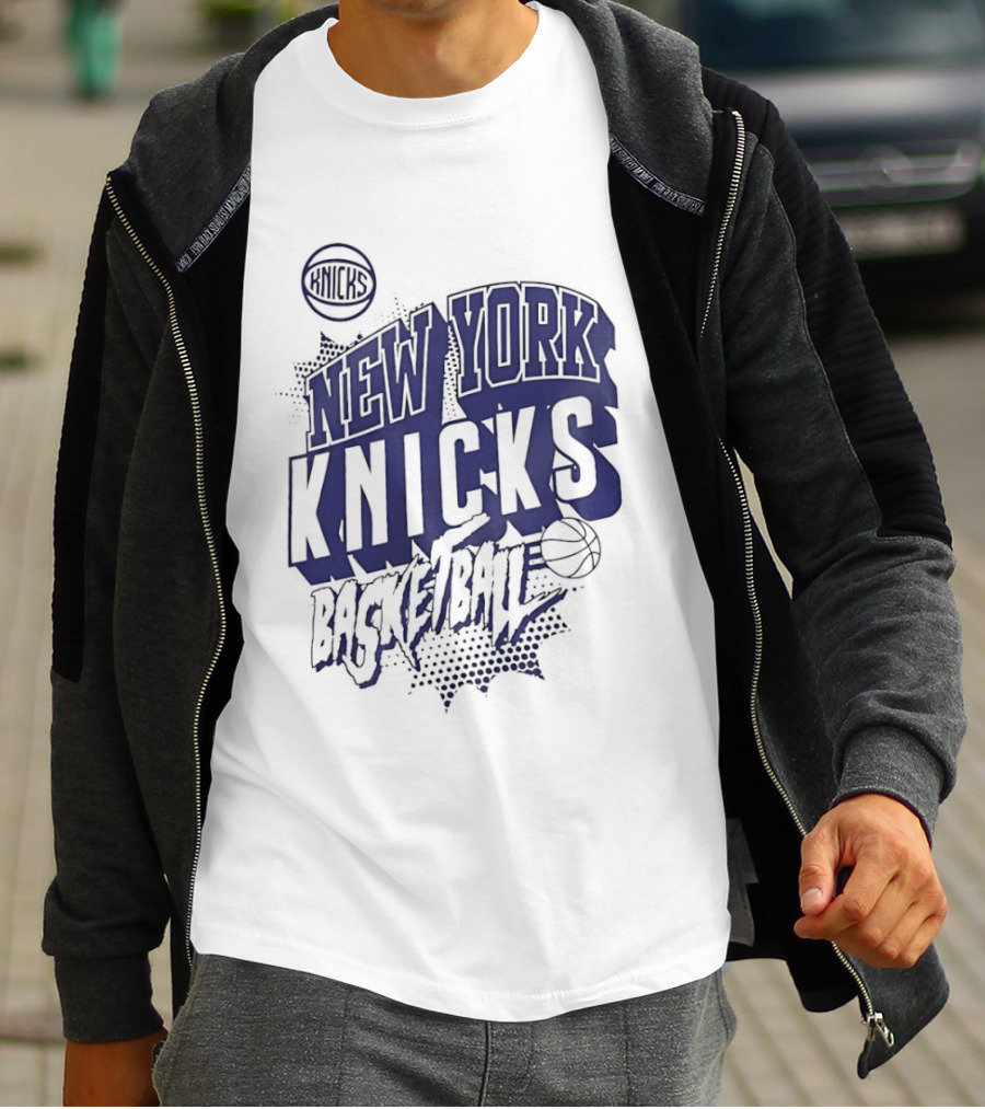 New York Knicks NBA Basketball Team Official Merchandise T-Shirt
