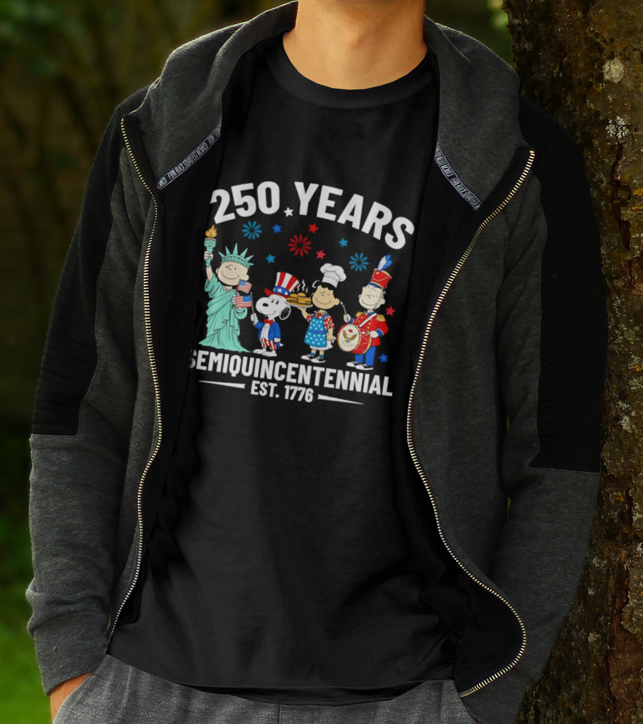 Peanuts Characters Celebrating 250 Years American Semiquincentennial Est 1776 T-Shirt