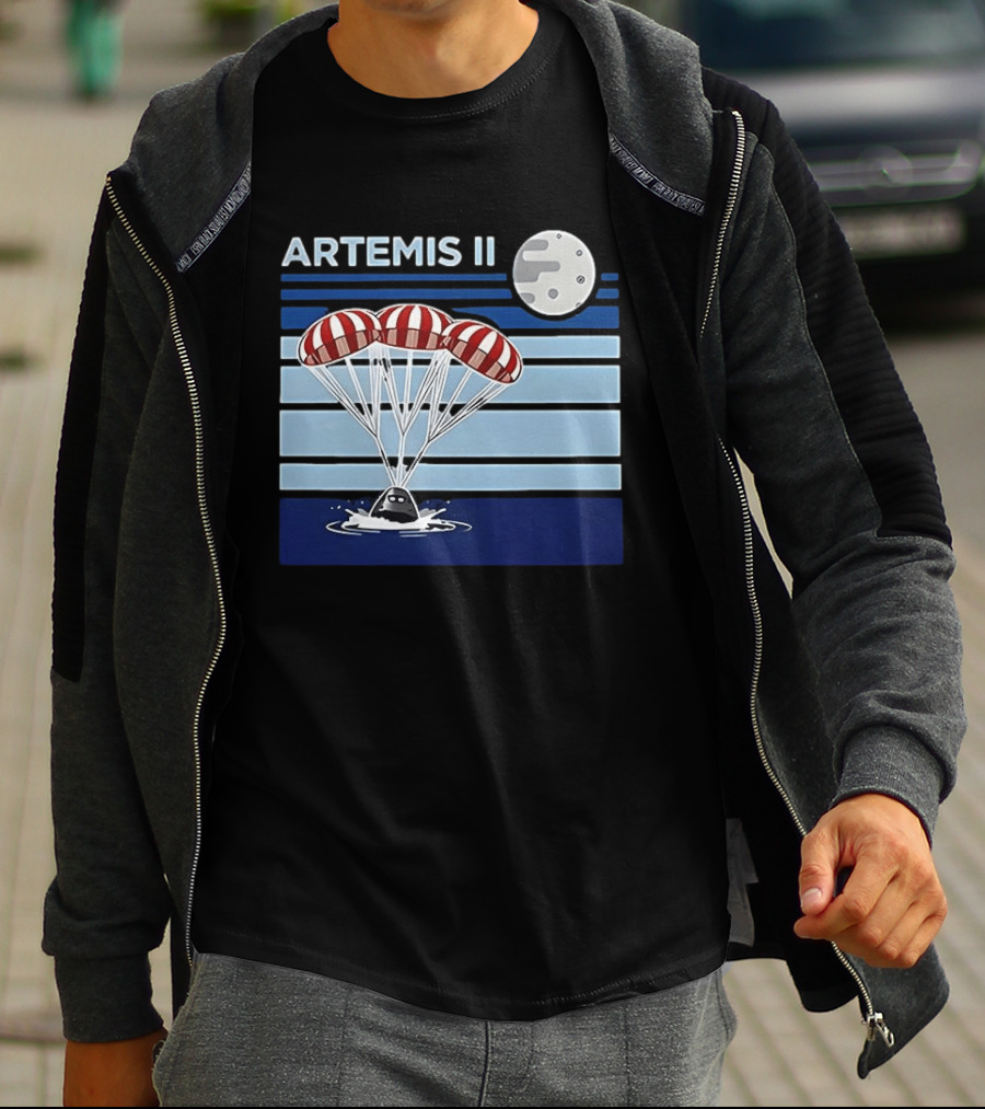 Artemis II Splashdown 2026 Orion Spacecraft Landed With Moon Parachute Scene T-Shirt