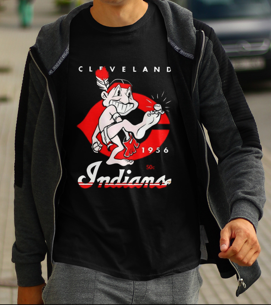 Cleveland Indians 1956 Retro Logo Vintage Sports Memorabilia T-Shirt
