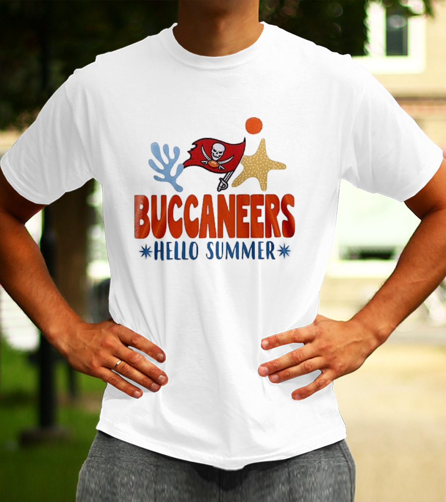 Tampa Bay Buccaneers Summer Fun Scream And Shout School's Out T-Shirt