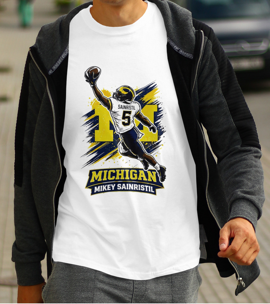 Michigan Mikey Sainristil Catching Football Wolverines Player T-Shirt