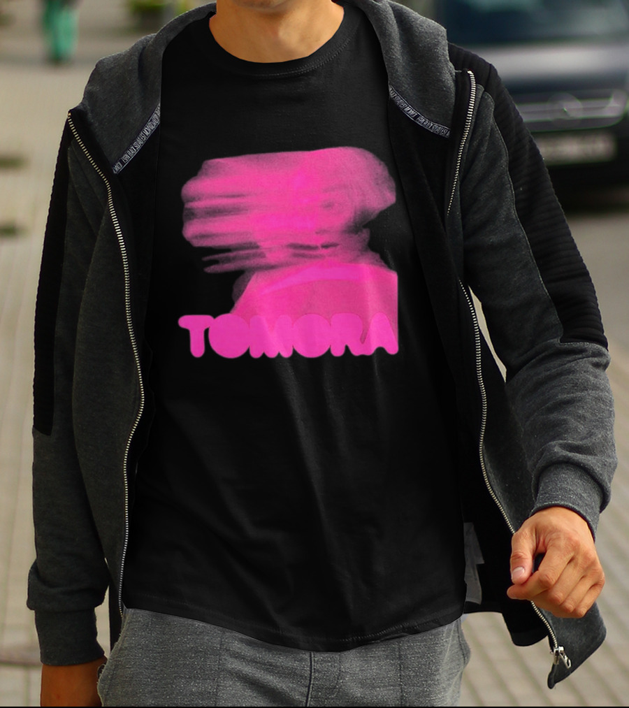 TOMORA Pink Blurred Portrait Friendly Companion T-Shirt