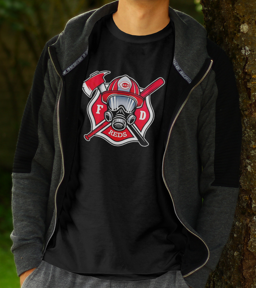 Cincinnati Reds FD Firefighter Helmet With Axe And Baseball Bat T-Shirt