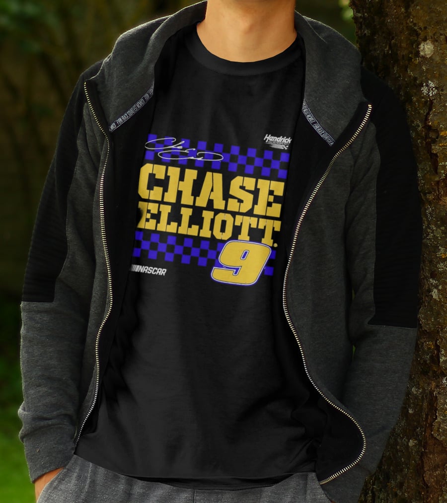 Chase Elliott 9 NASCAR Hendrick Motorsports Vive La Fete Autographed T-Shirt