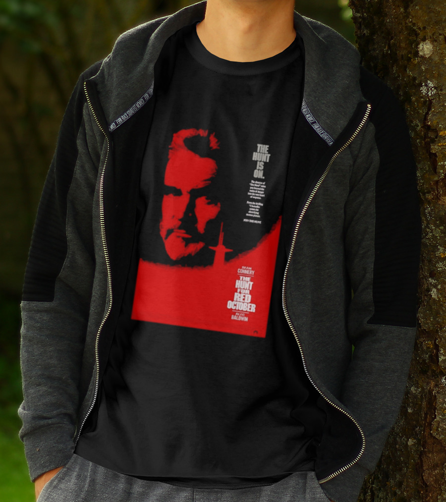 The Hunt Is On For The Hunt For Red October 1990 Movie Sean Connery Alec Baldwin T-Shirt