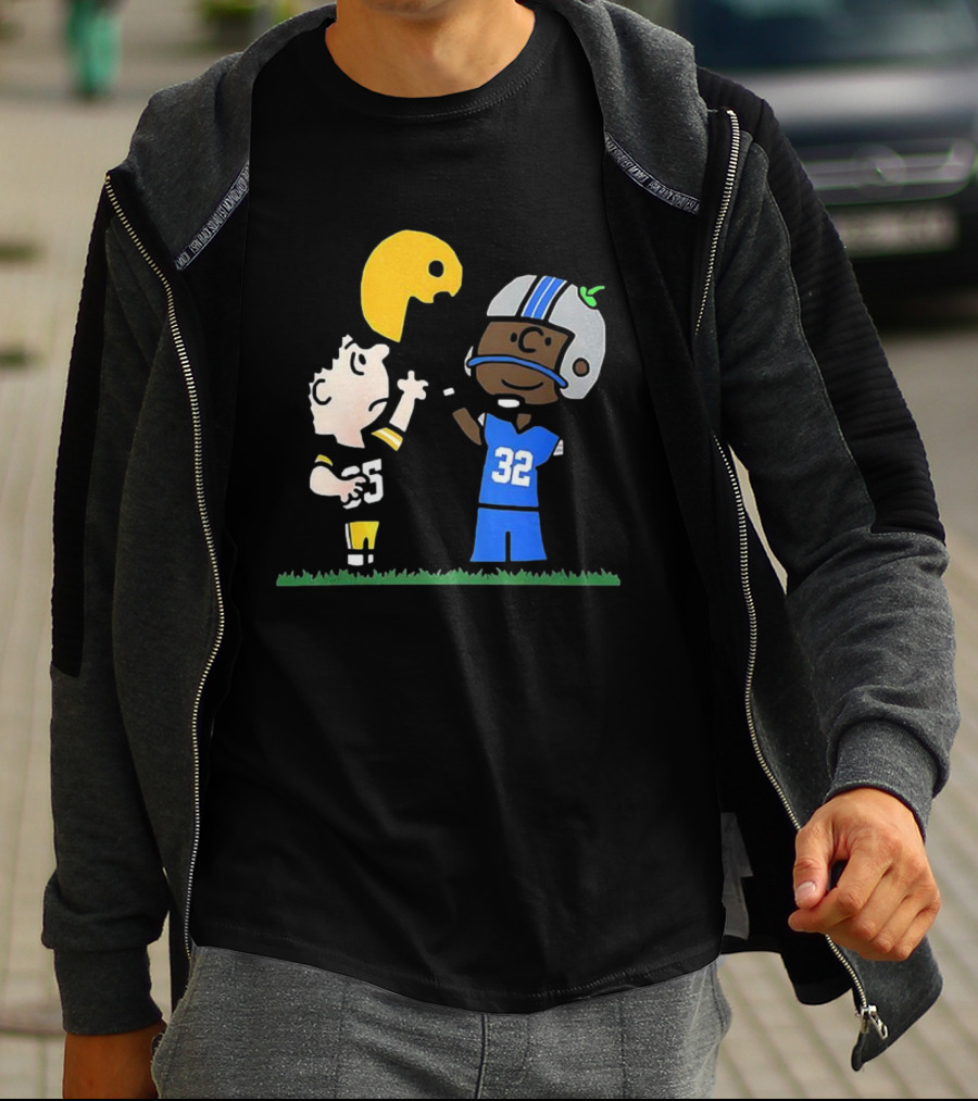 Green Bay Packers Vs Detroit Lions Peanuts Cartoon Lucy Charlie Brown Football T-Shirt