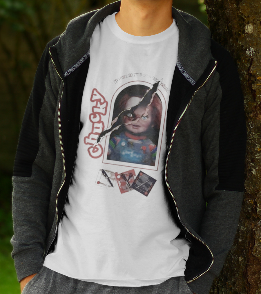 Chucky Let's Be Friends He Wants You As A Bestfriend Creepy Doll Horror T-Shirt