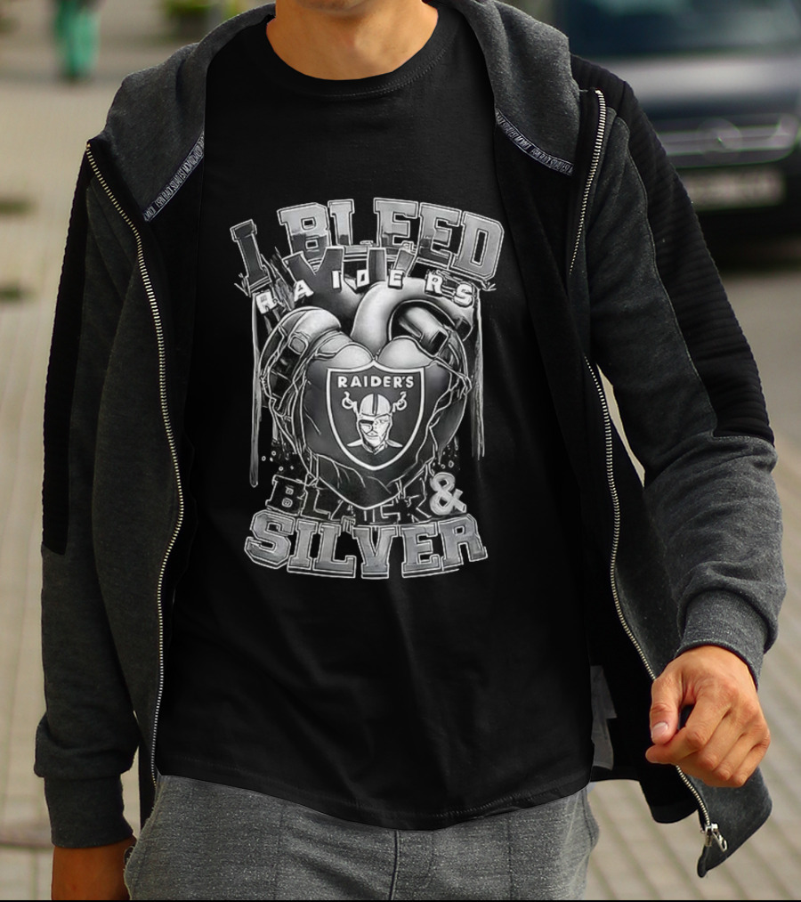 I Bleed Raiders Black And Silver Heart Football Fan Pride T-Shirt