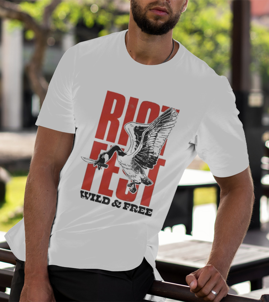 Riot Fest Wild And Free Goose Knife Iconic Design T-Shirt