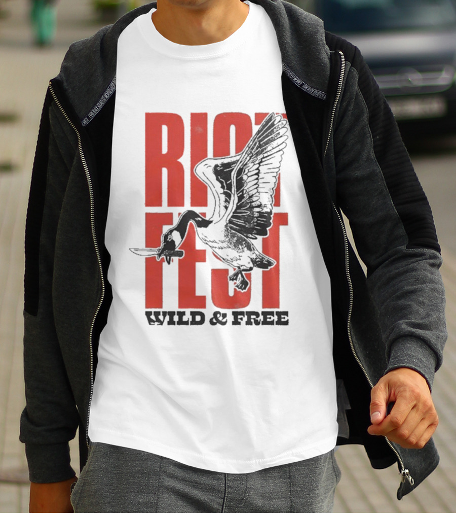 Riot Fest Wild And Free Goose Knife Iconic Design T-Shirt
