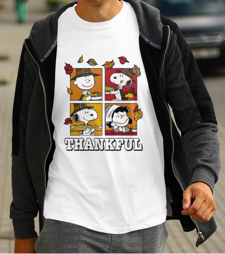 Snoopy Pilgrim Thanksgiving Thankful Leaves And Pie T-Shirt