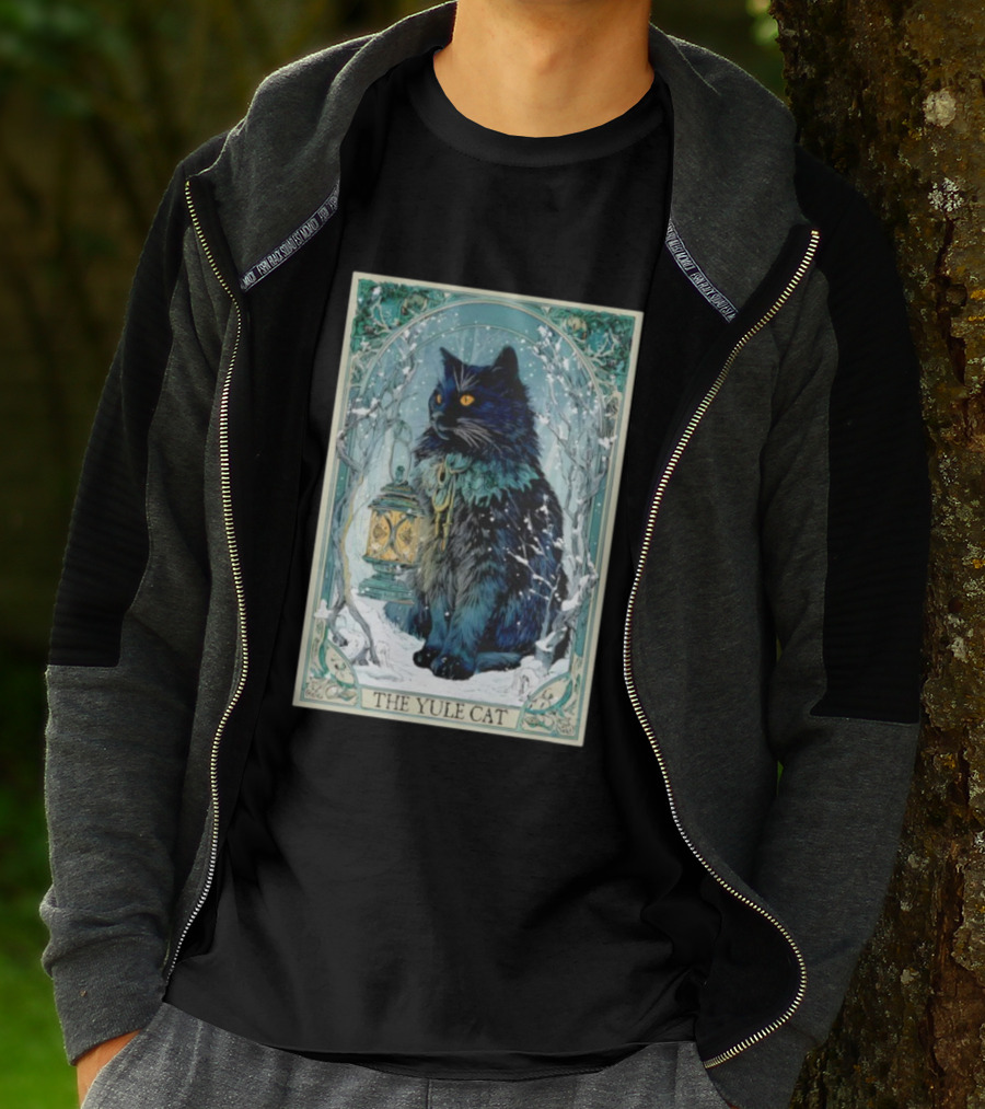 Creepmas Vintage The Yule Cat Tarot Card Lantern Snowy Dark Christmas T-Shirt