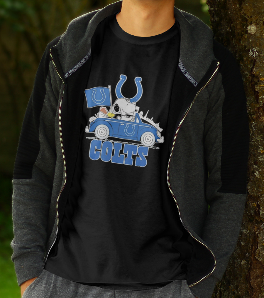 Peanuts Indianapolis Colts Snoopy Driving Car With Mascot Flag T-Shirt