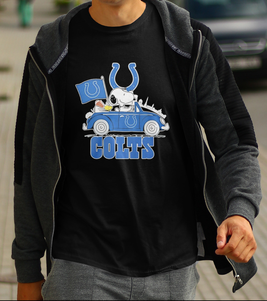Peanuts Indianapolis Colts Snoopy Driving Car With Mascot Flag T-Shirt