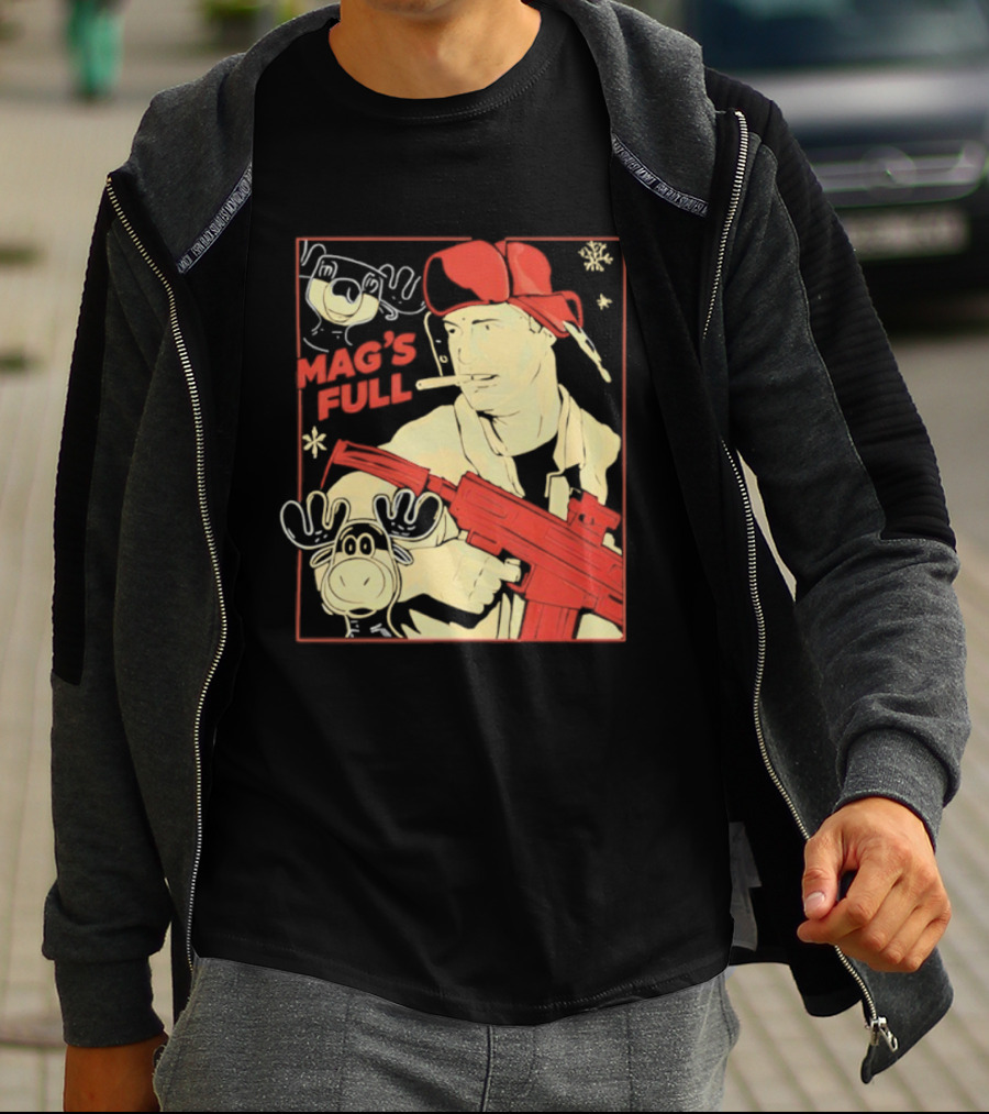 Mags Full Randy Quaid With Moose And Snowflakes T-Shirt
