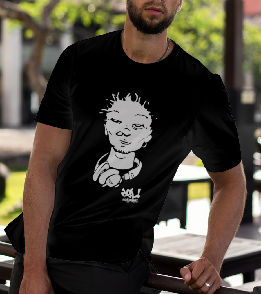 Del Face Headphones Graffiti Art T-Shirt