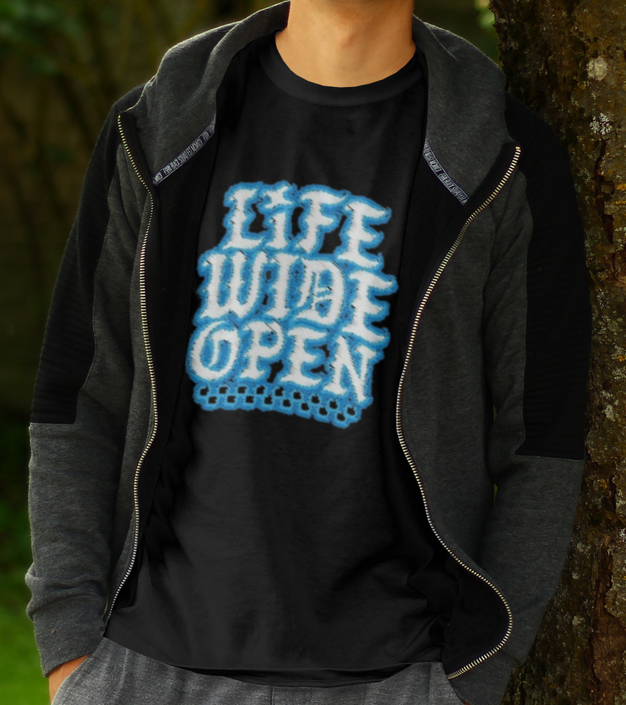 Life Wide Open Chrome Thread Cboystv Bold Blue Distressed Look T-Shirt