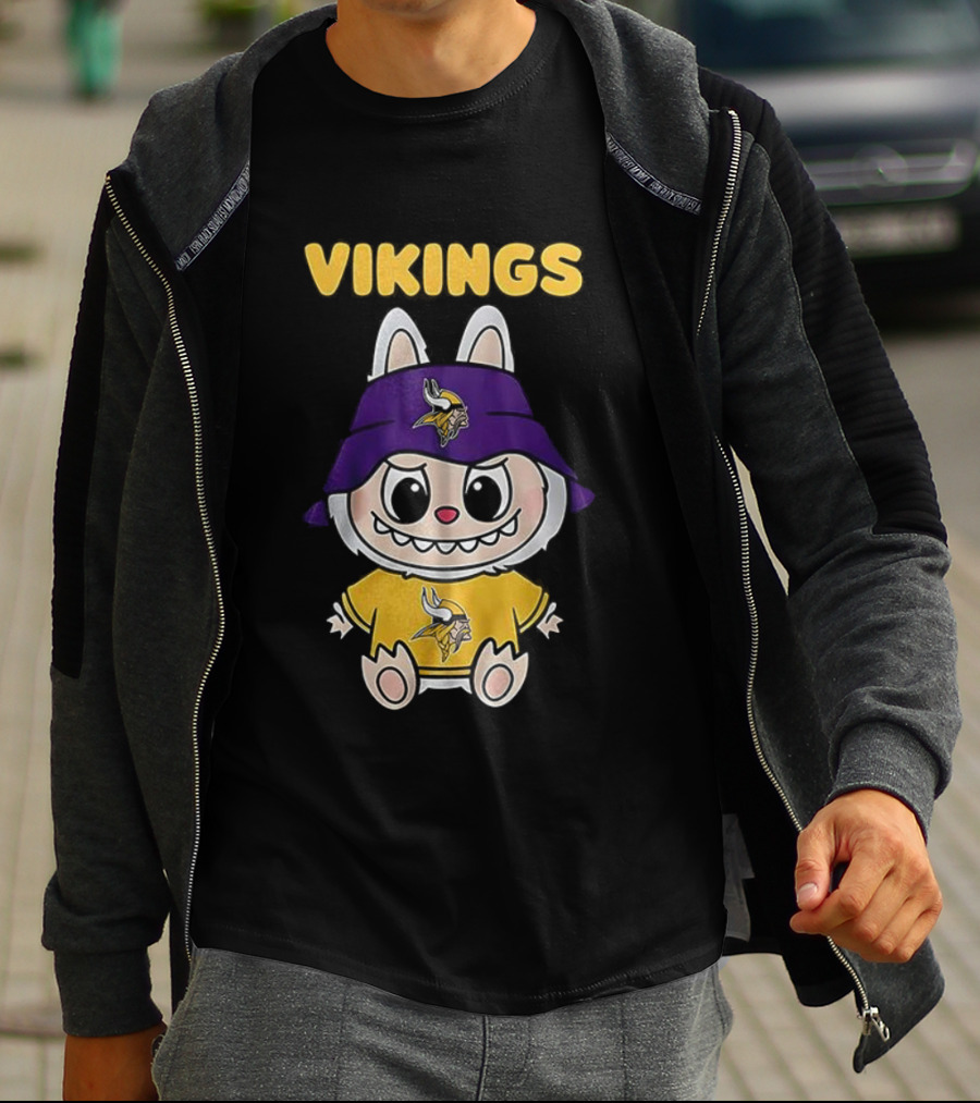 Minnesota Vikings Labubu Character With Purple Cap And Team Logo T-Shirt