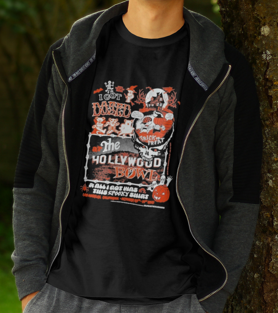Hollywood Bowl Halloween Trick Or Treat I Got Booed Spooky Skeletons Pumpkin Fun T-Shirt