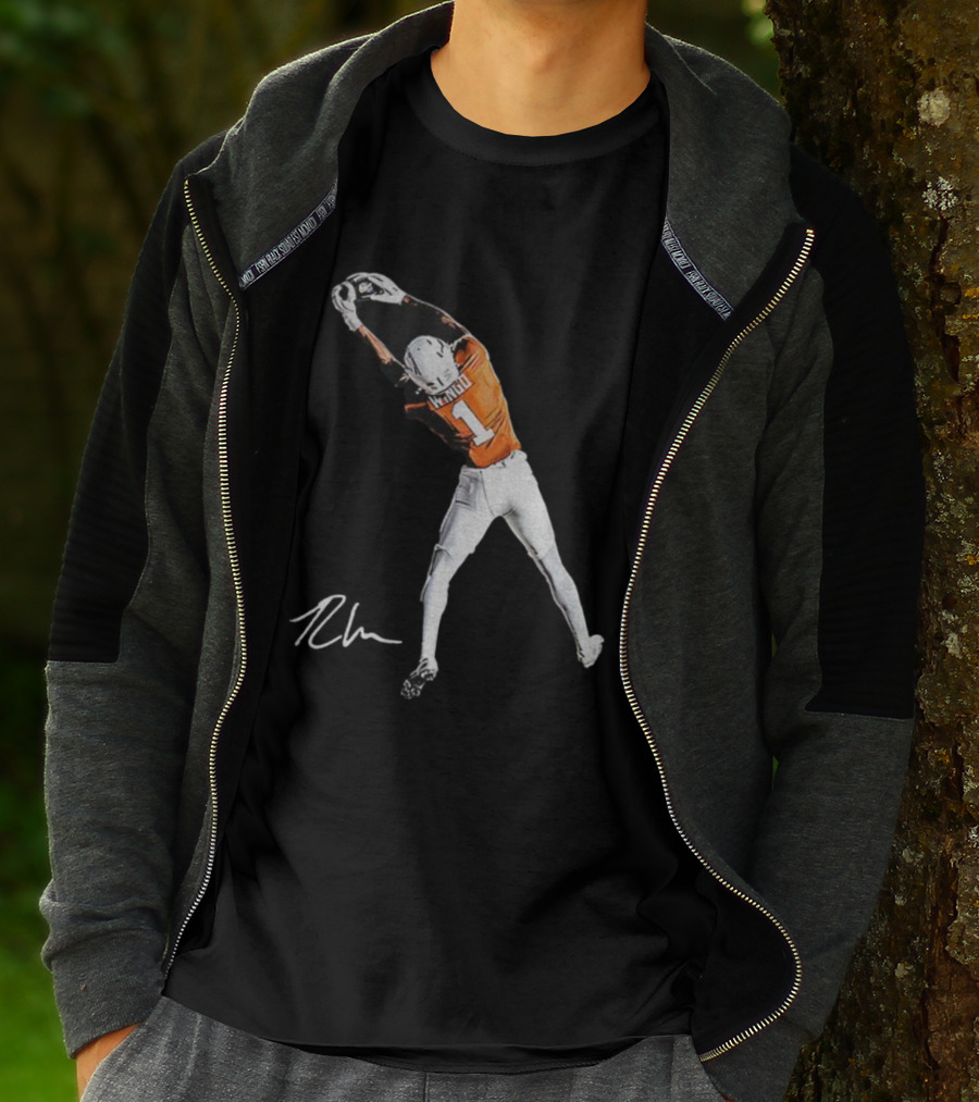 Ryan Wingo Texas Longhorns Football Catch Signature T-Shirt