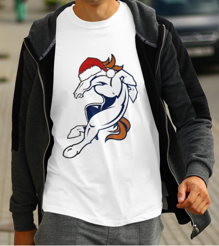 Denver Broncos Christmas Santa Hat Football Fan Design T-Shirt