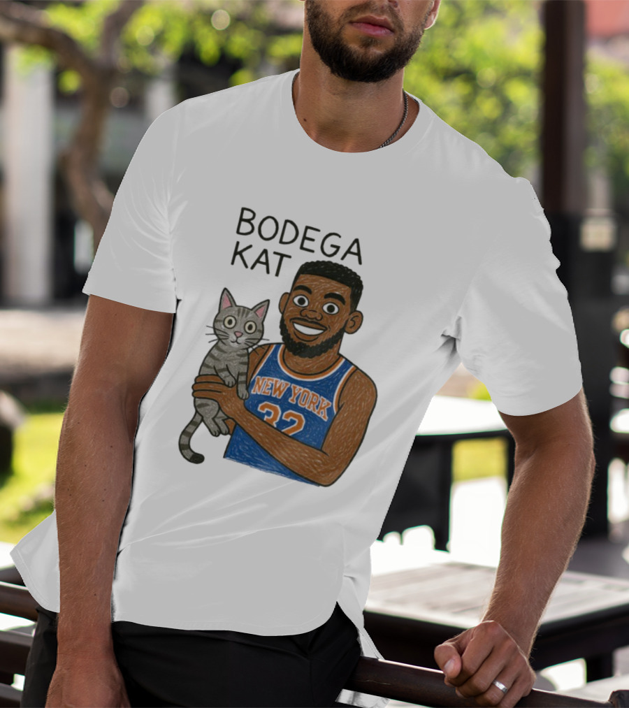 Bodega Kat New York 32 Basketball Fan Art T-Shirt