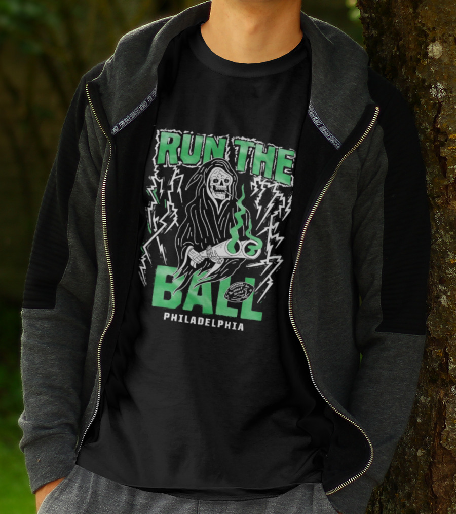 Philadelphia Grim Reaper Run The Ball Football Halloween T-Shirt