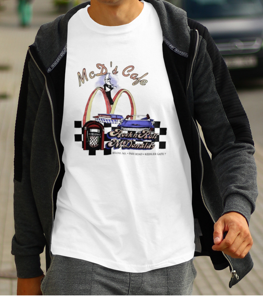 McD's Cafe Rock N Roll McDonald's Vintage Retro Jukebox Classic Arches T-Shirt