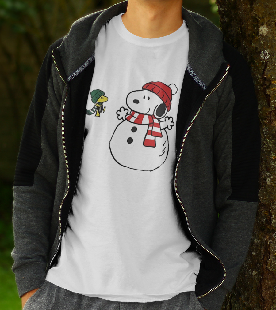 Snoopy And Woodstock Christmas Holiday Snowman Scene T-Shirt