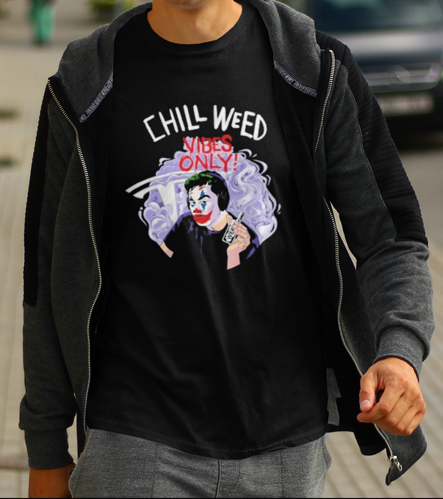 Chill Weed Vibes Only Joker Holding Tesla Symbol Smoke Art T-Shirt