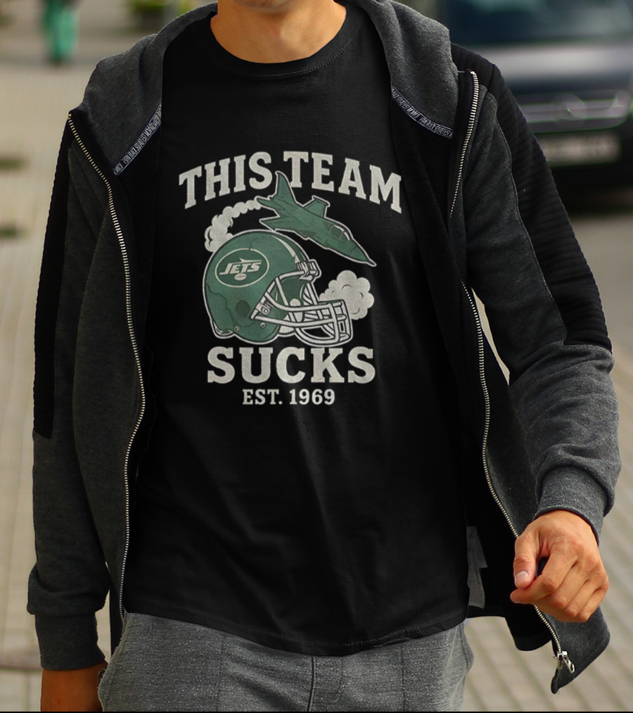 New York Jets This Team Sucks Helmet Jet Est. 1969 T-Shirt