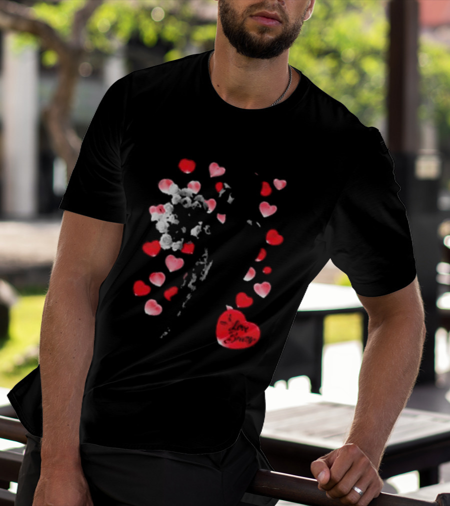 Chris Brown I Love Breezy Heart Petals T-Shirt