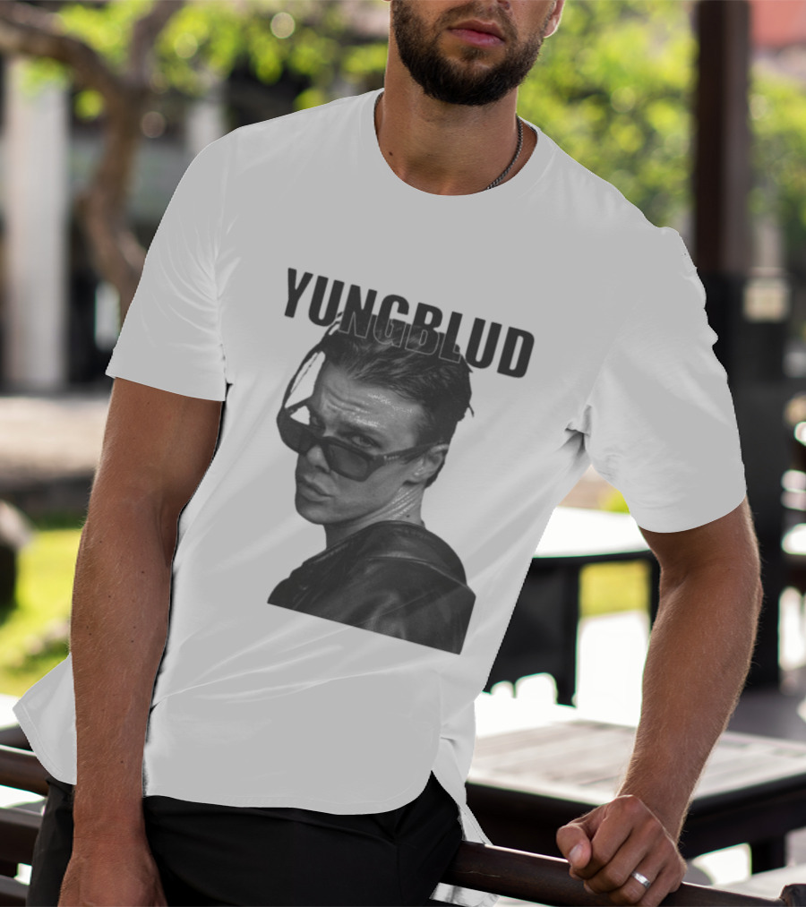 YUNGBLUD Sunglasses Cool Pose T-Shirt
