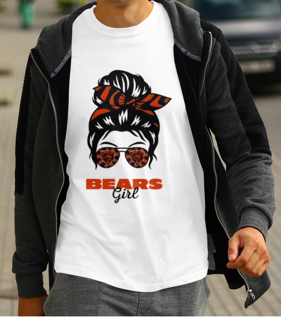 Chicago Bears Girl Messy Bun Glasses Football Fan T-Shirt