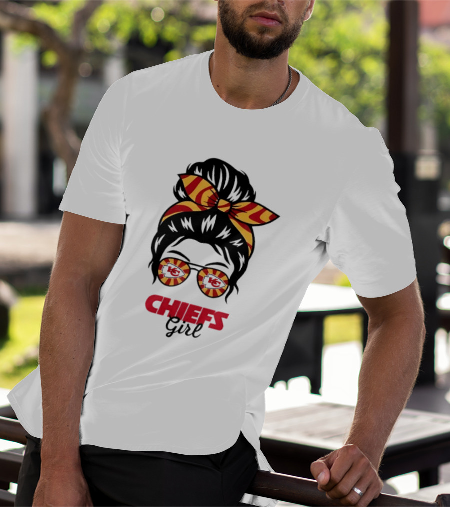 Kansas City Chiefs Girl Messy Bun With Striped Bow And Glasses T-Shirt