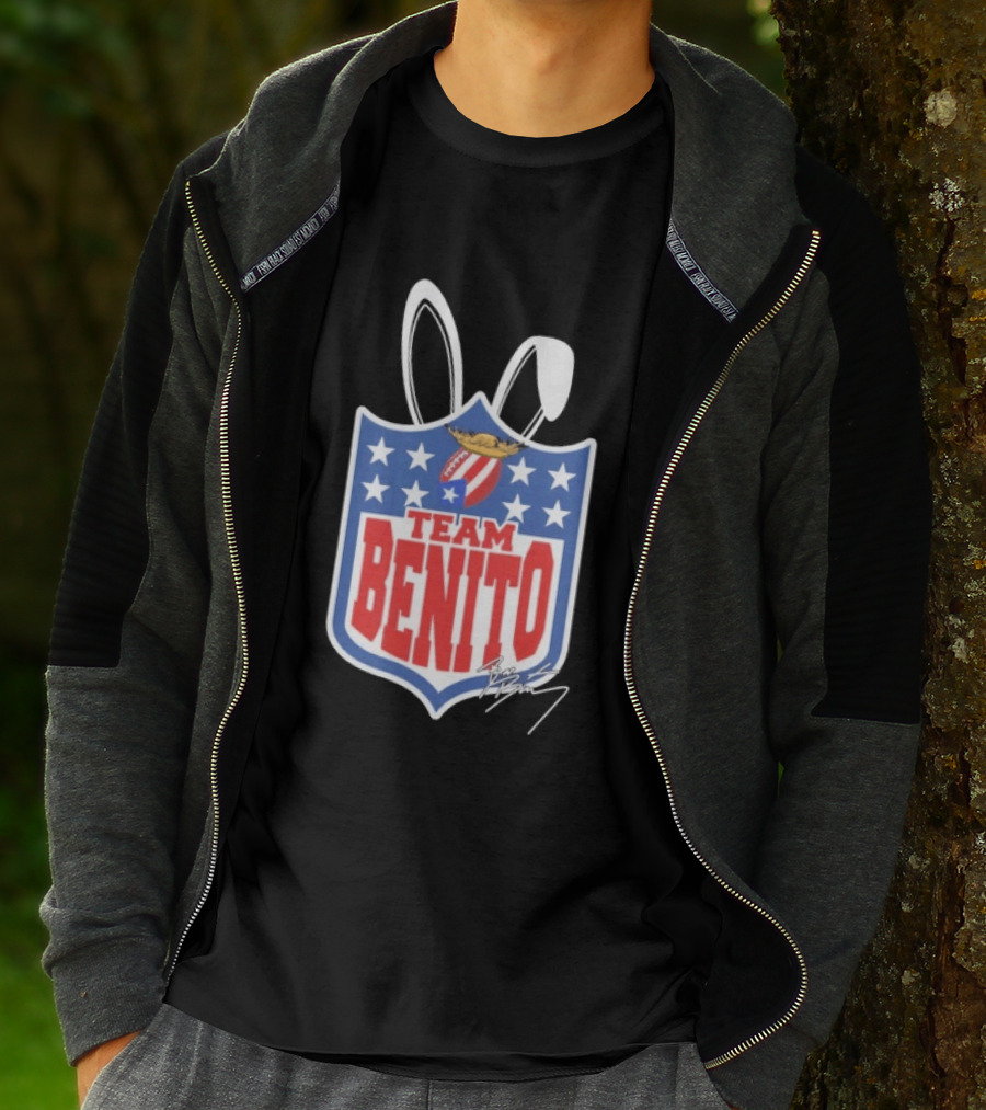 Team Benito Football Stars Shield T-Shirt