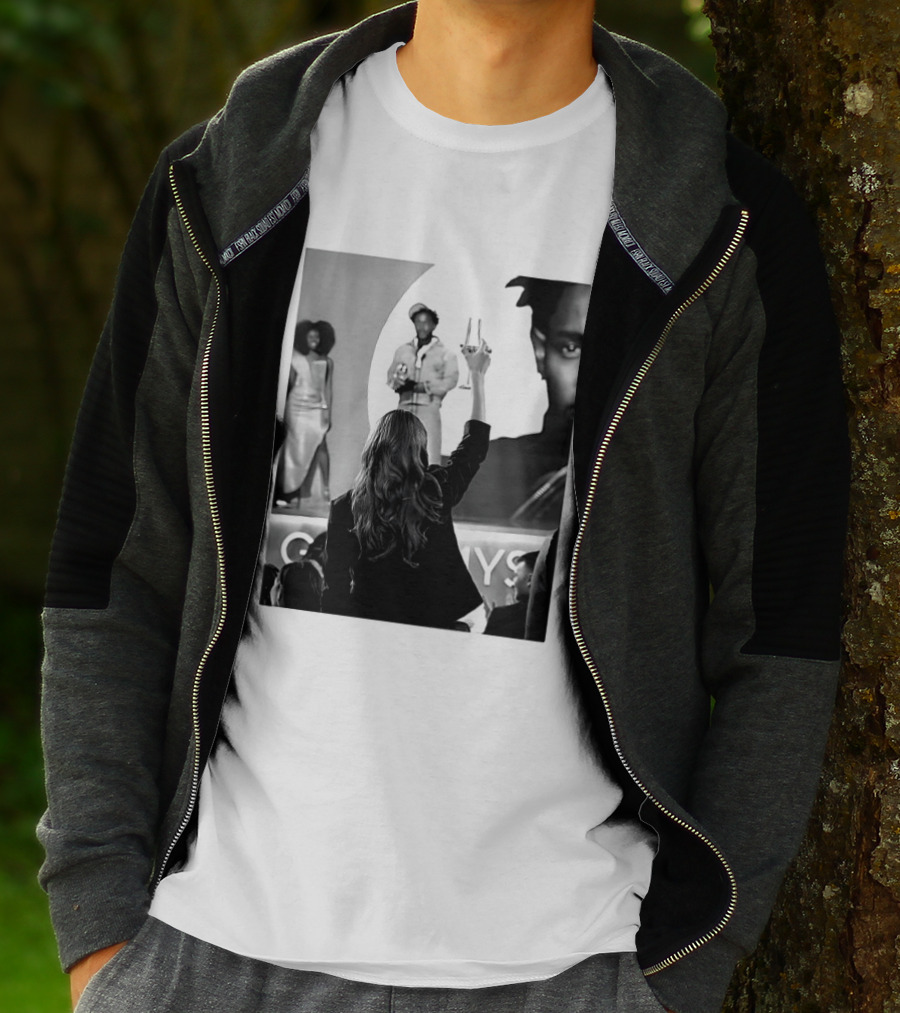 Taylor Celebrates Kendrick Lamar Grammy Win T-Shirt