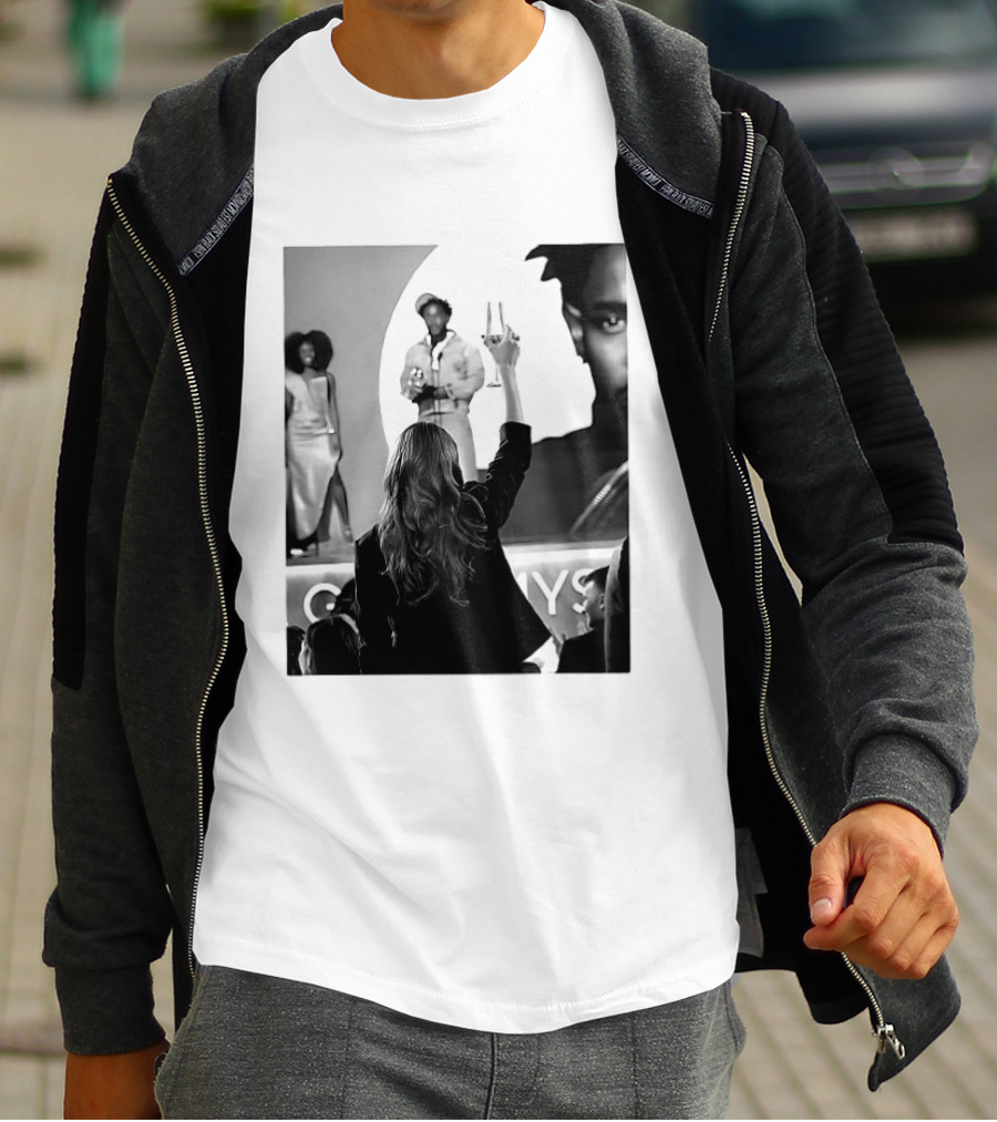 Taylor Celebrates Kendrick Lamar Grammy Win T-Shirt