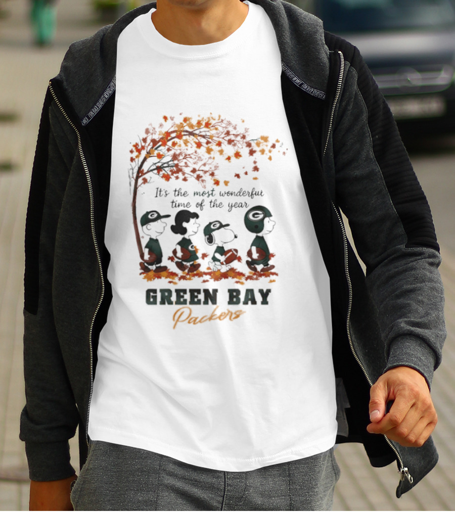 Green Bay Packers Snoopy Peanuts Fall Autumn Football It's The Most Wonderful Time Of The Year T-Shirt