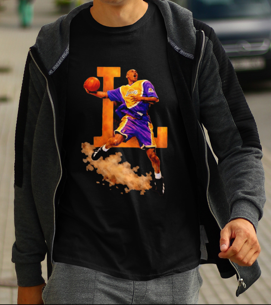 Kobe Bryant Los Angeles Lakers Iconic Slam Dunk Action T-Shirt