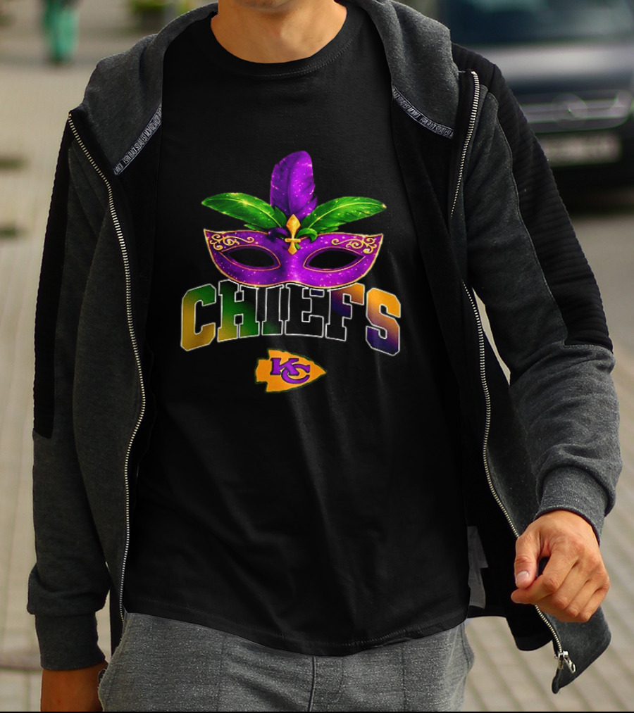 Kansas City Chiefs Mardi Gras Mask Fleur De Lis T-Shirt
