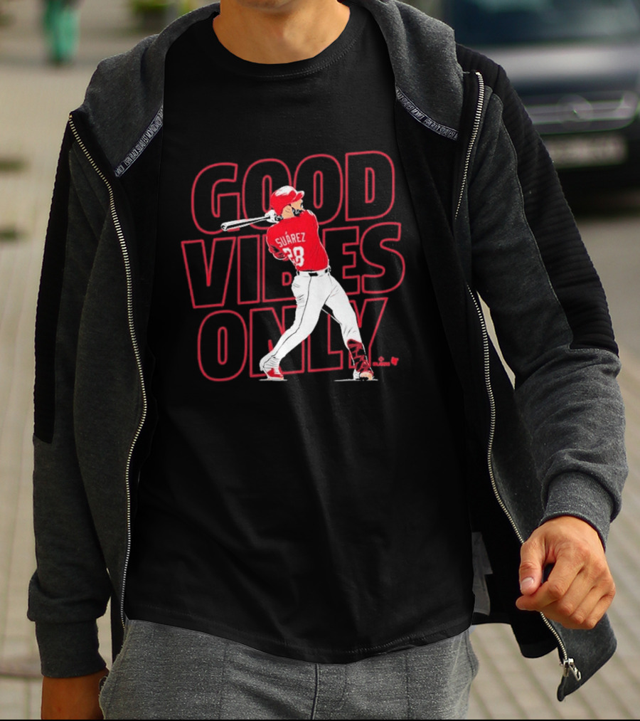 Eugenio Suárez Good Vibes Only Cincinnati Baseball Player Swinging 28 T-Shirt