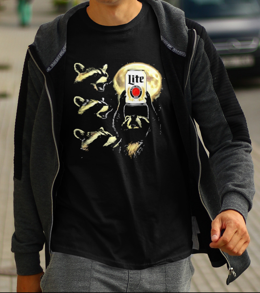 Four Raccoons Howling At Moon With Miller Lite Can T-Shirt